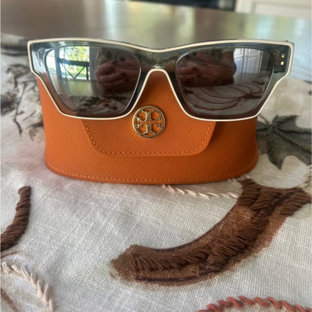 Tory Burch Sunglasses with Orange Case